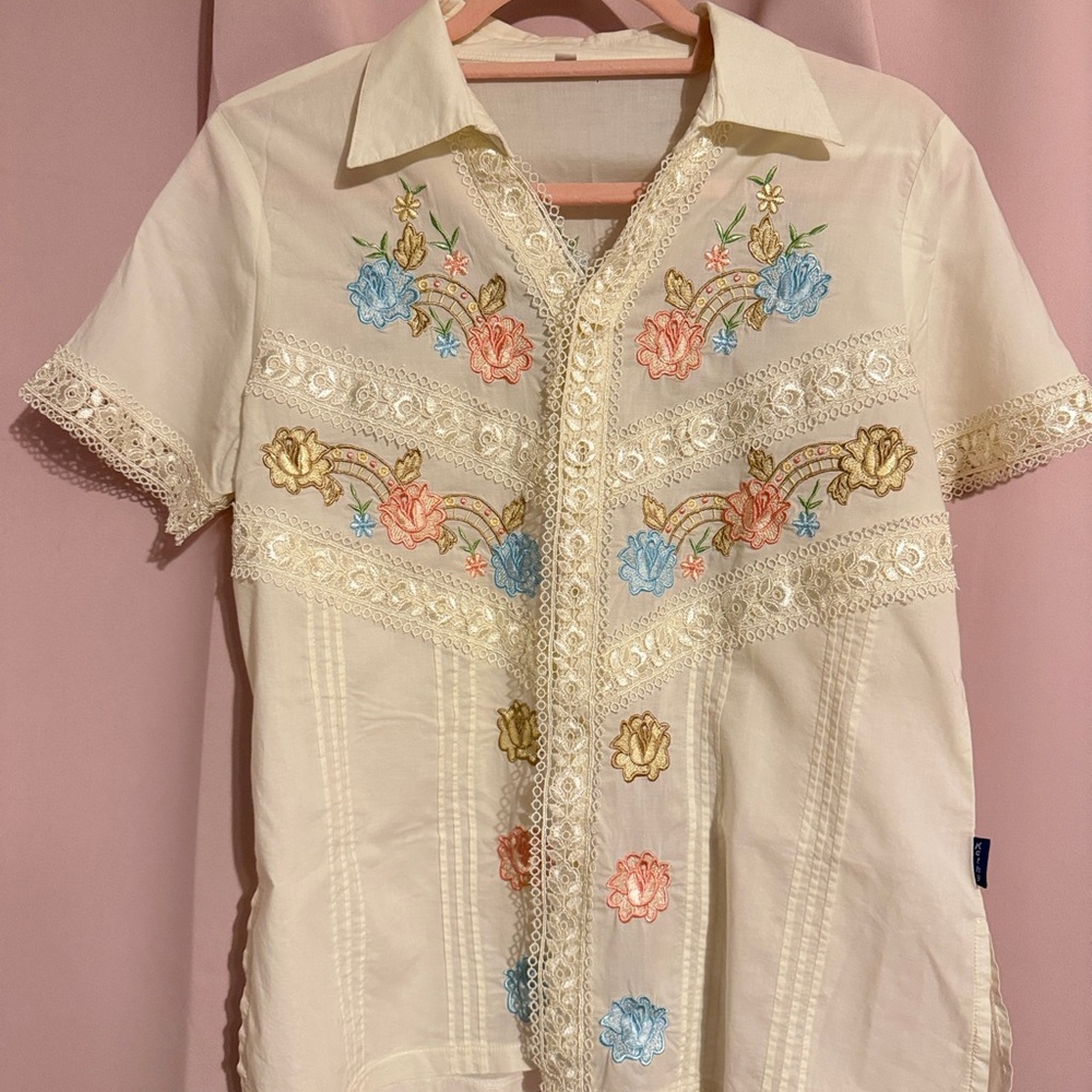 Vintage Embroidered Floral Button-Up Shirt